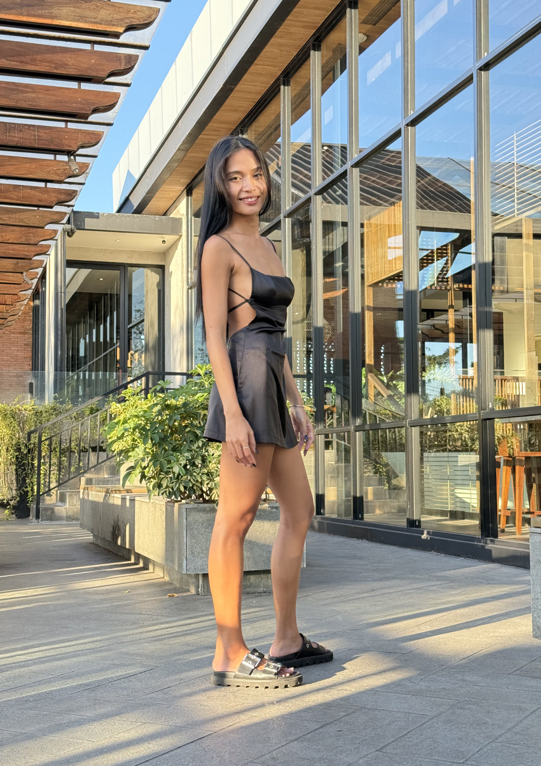 Gaun Mini Selene — Midnight